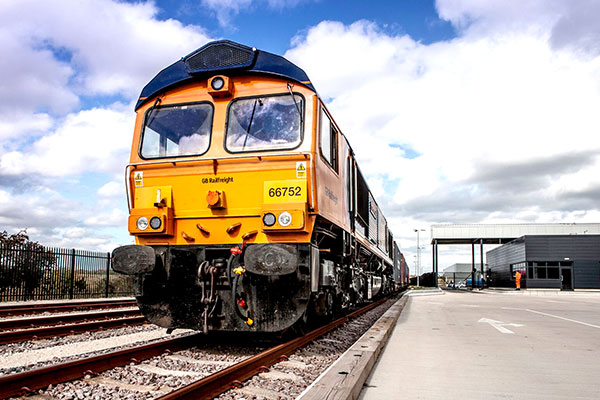 GB Railfreight runs it's first commercial service to iPort Rail from Southampton
